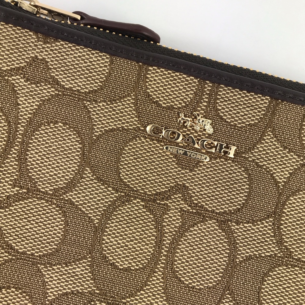 COACH Wristlet Bag Brown Signature Logo with Tag - Picture 2 of 10